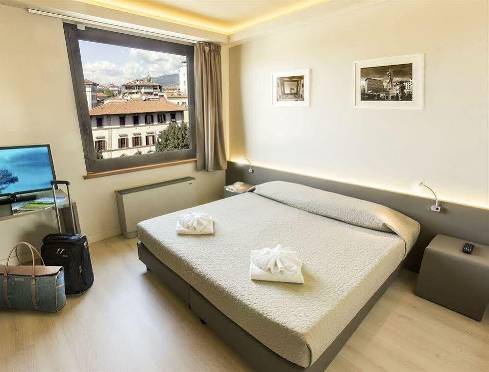 Plus Florence Hostel Extérieur photo